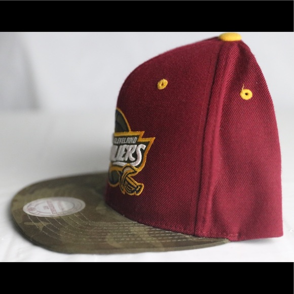 Cleveland Cavaliers Mitchell & Ness Adjustable Hat - Picture 3 of 6